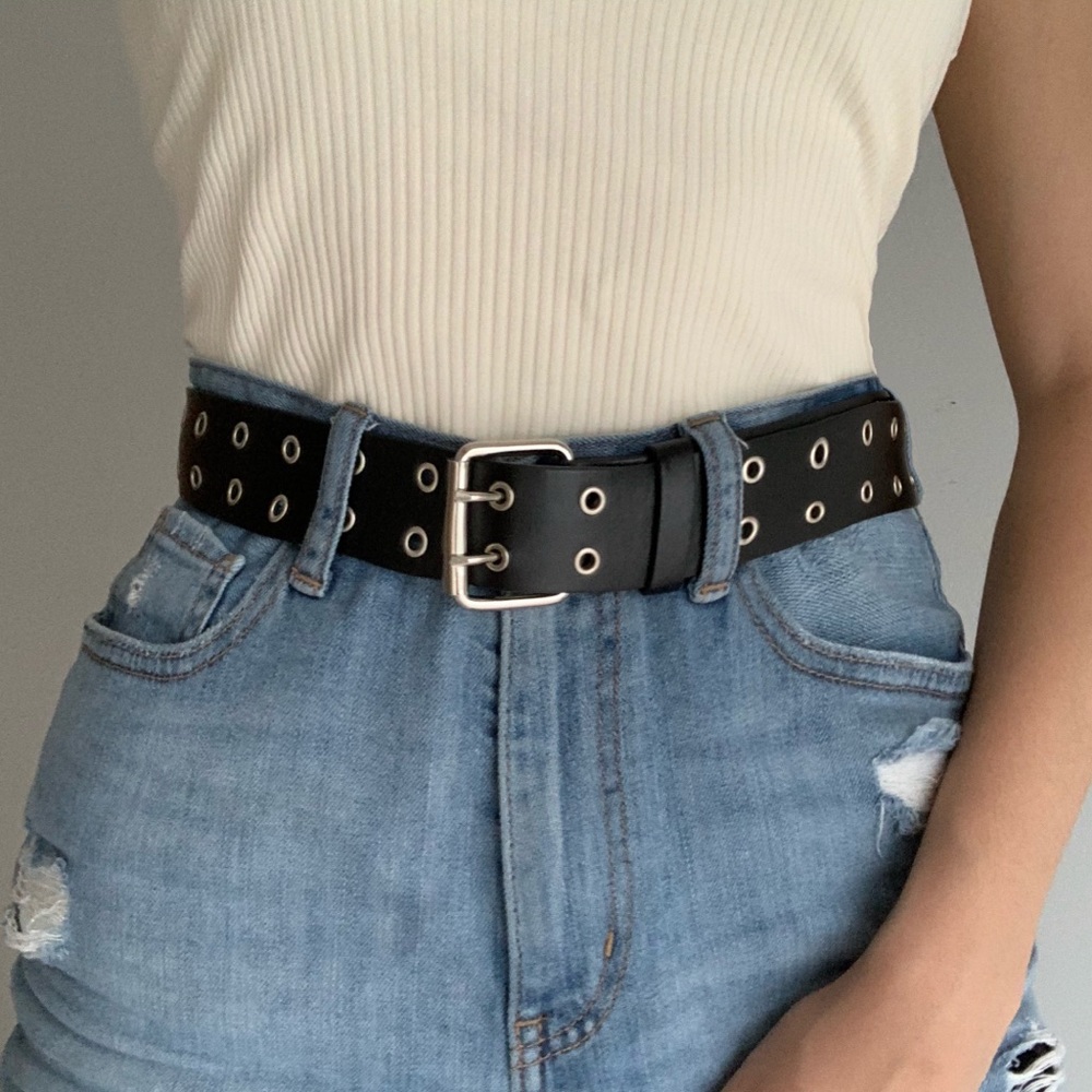 black grommet belt
